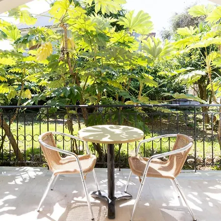 Konstantinos Pool & Fun Appartement