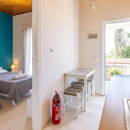 Konstantinos Pool By Go4sea Apartment