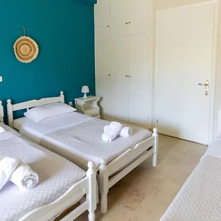 Konstantinos Pool & Fun * イプソス