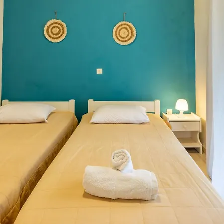 Konstantinos Pool & Fun *