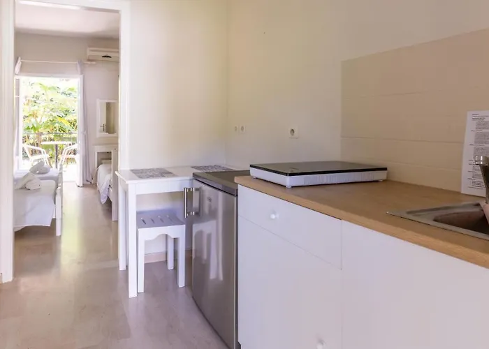 Konstantinos Pool & Fun Апартаменты Ипсос